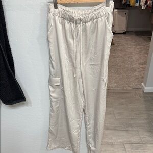 Abercrombie Lounge Satin Light Cream Drawstring Cargo Lounge Pants small